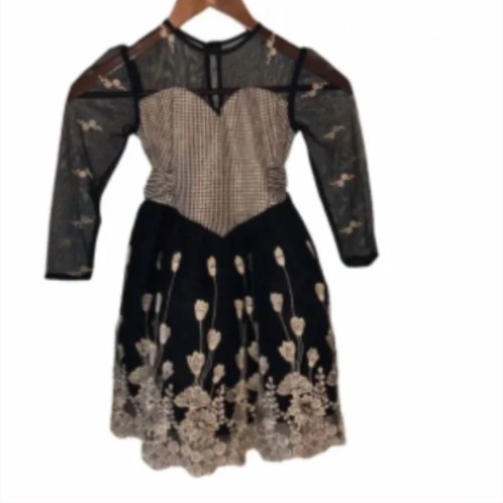 Sunny Angeles Black & Gold Lace Formal Tulle Dress
